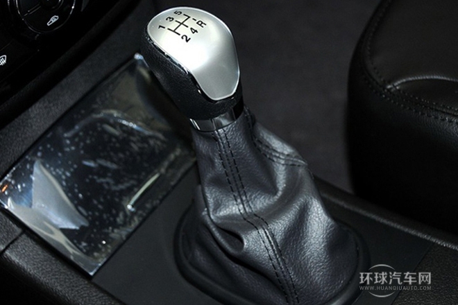 2012款 1.5L 手动尊贵运动型