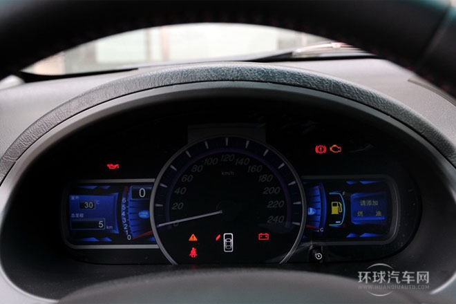 2014款 1.5TI 手动尊贵型