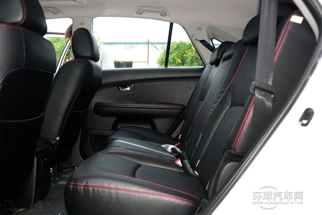 2014款 2.4L 自动尊贵型