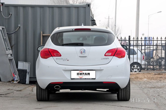 2014款 1.6L 自动 时尚运动型