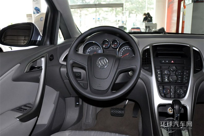 2014款 1.6L 自动 舒适版