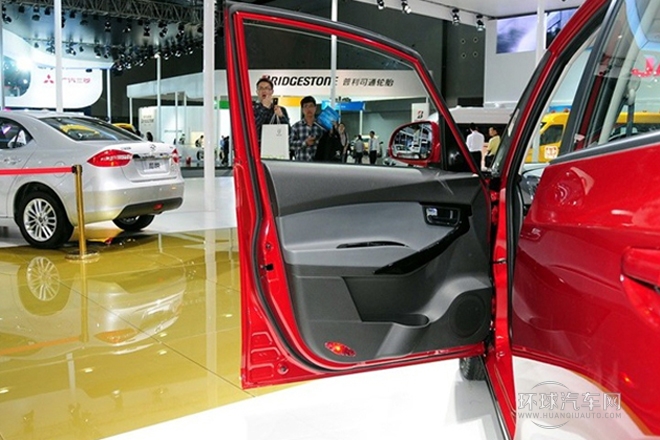 2013款 1.8L AT尊贵型