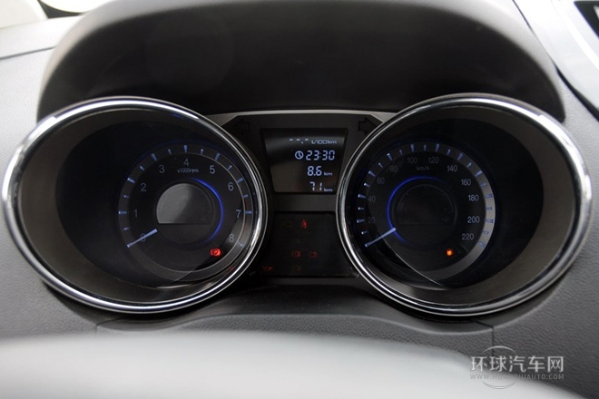 2013款 1.8L MT豪华型