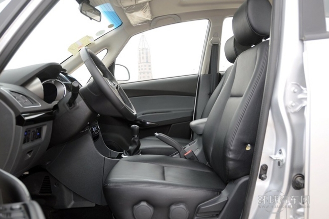 2013款 1.8L MT豪华型