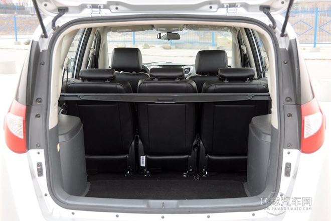 2013款 1.8L MT豪华型