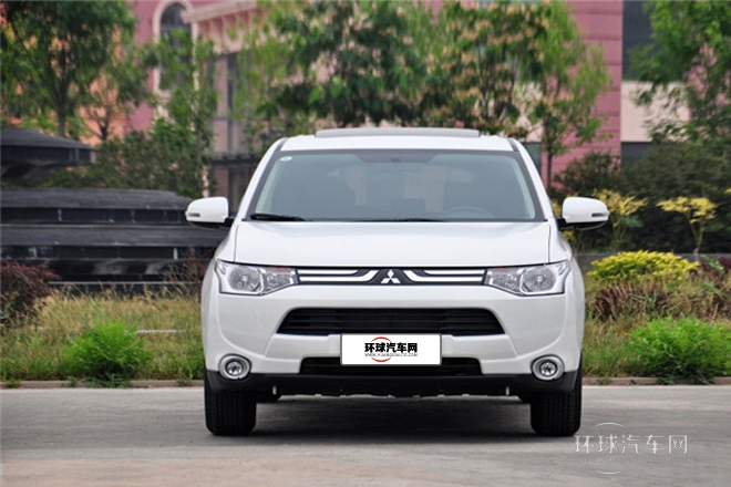 2013款 2.0L 四驱都市导航版 5座