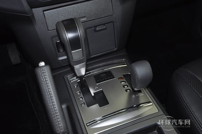 2012款 3.0L 豪华手动版