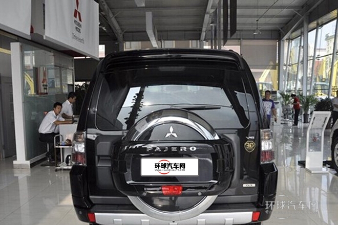 2012款 3.8L 尊贵版