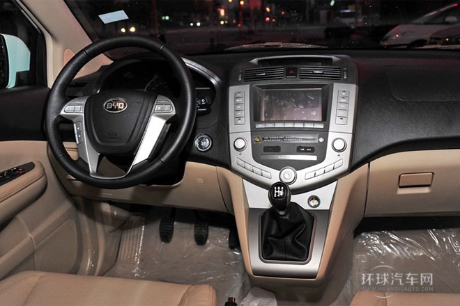2013款 白金版 2.0L 手动尊享型