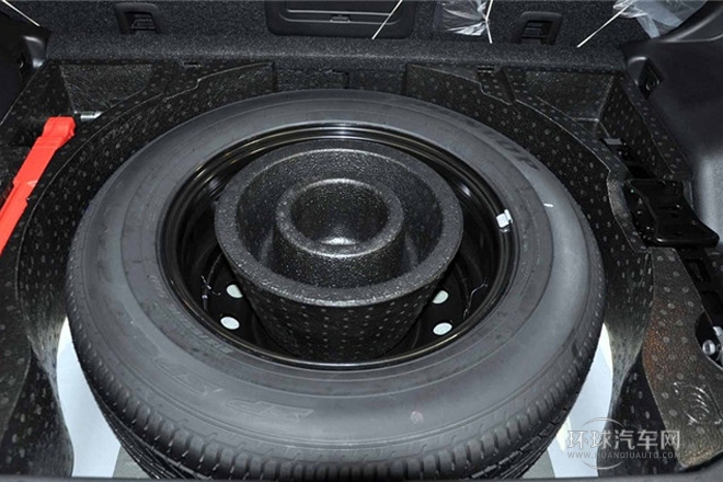 2013款 1.6L 手动两驱标准版