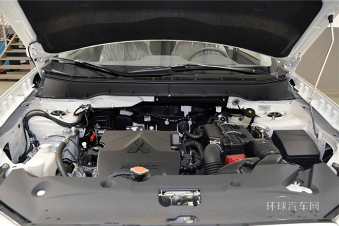 2013款 1.6L 手动两驱标准版