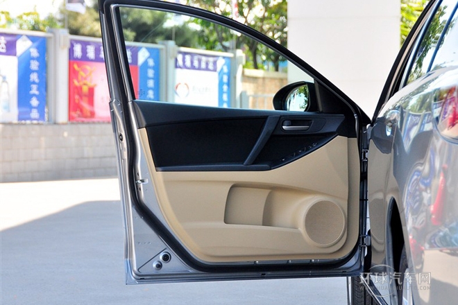 2011款 三厢 1.6L 手动舒适型