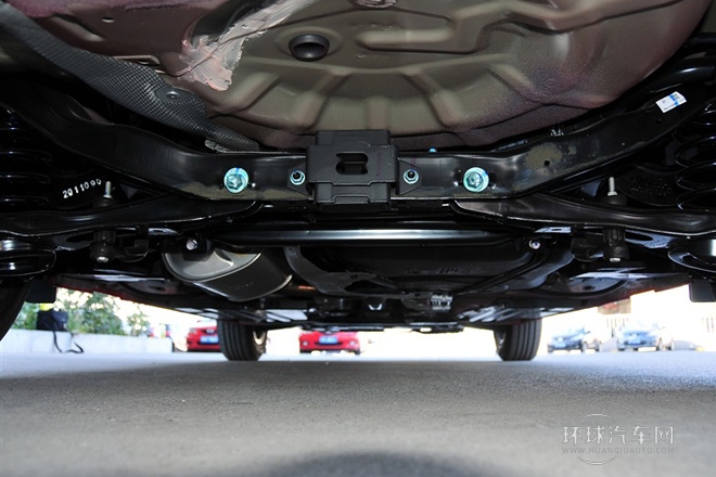 2011款 三厢 1.6L 自动舒适型