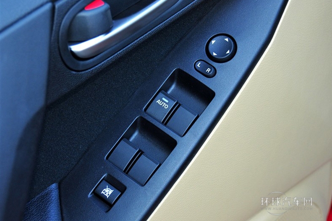 2011款 三厢 1.6L 自动舒适型