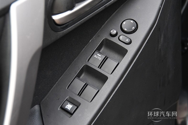 2011款 三厢 2.0L 手动运动型