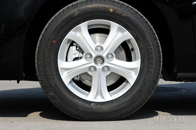 2012款 两厢 1.6L 手动舒适型
