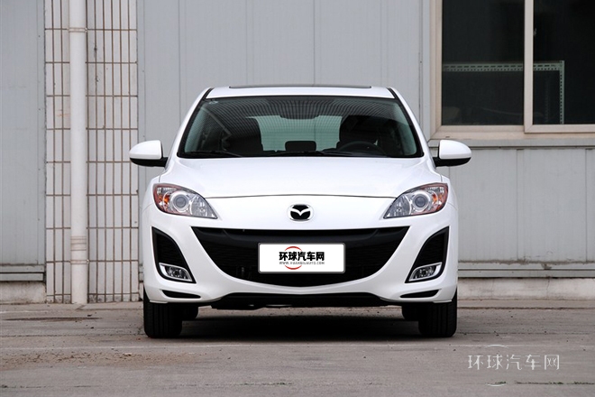 2013款 两厢 1.6L 自动精英型