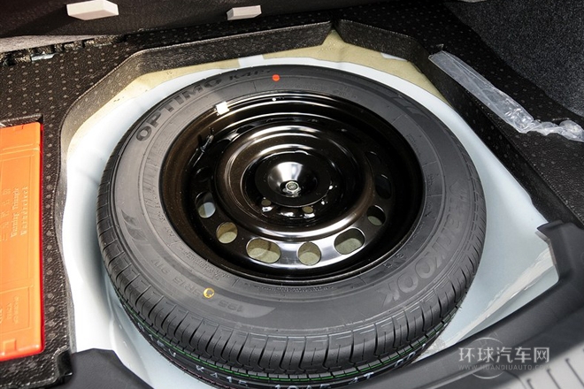 2013款 三厢 1.6L 手动精英型