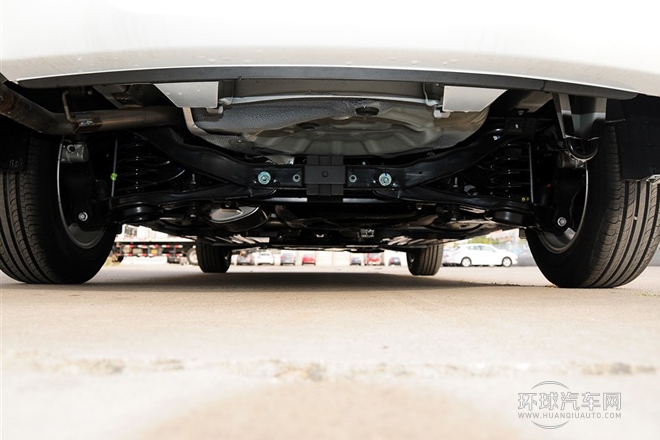 2013款 三厢 1.6L 手动精英型
