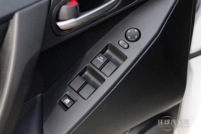 2013款 三厢 1.6L 手动精英型