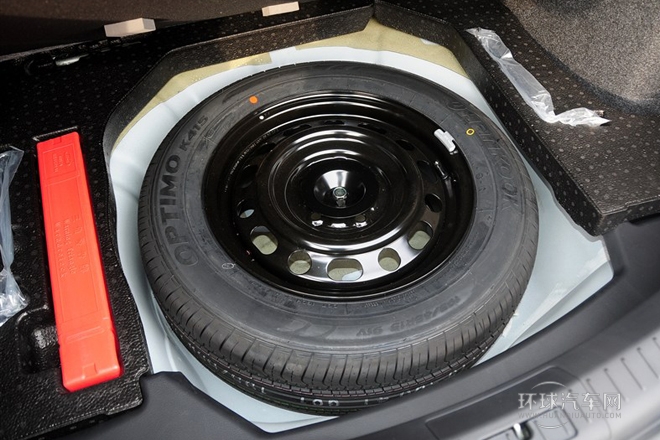 2013款 三厢 1.6L 自动精英型