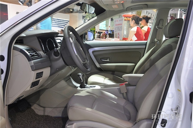 2014款 1.6L 自动豪华型