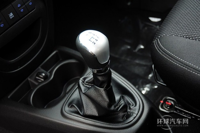 2013款 1.0L 豪华型