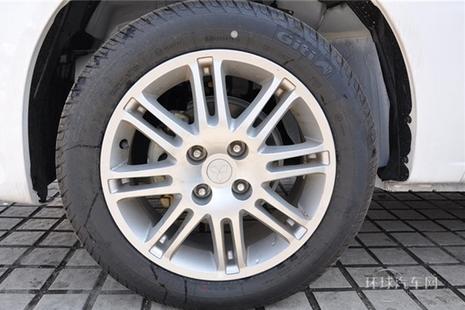 2012款 1.6L 手动舒适版Sei