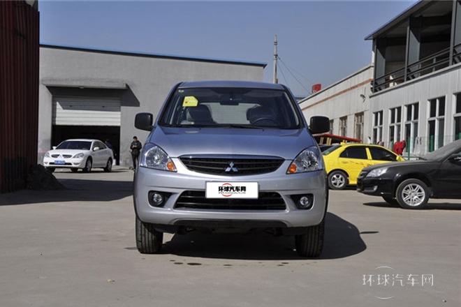 2011款 2.0L 手动挡经典型
