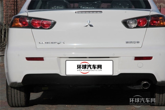 2013款 风尚版 1.6L 手动豪华型