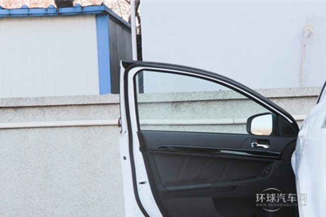2013款 时尚版 1.8L 手动舒适型