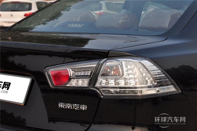 2013款 1.8L 自动旗舰型 国V