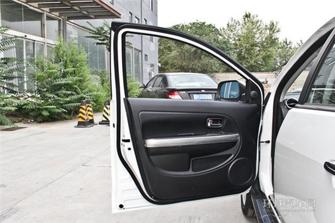 2014款 1.5L 两驱豪华型