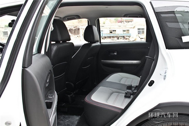 2014款 1.5L 两驱豪华型