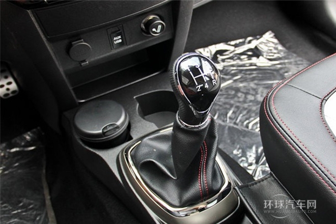 2014款 1.5L 两驱豪华型