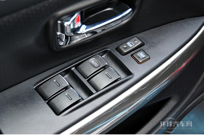 2012款 1.5L 两驱舒适型
