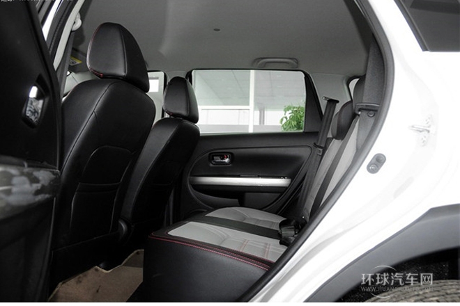2012款 1.5L 两驱豪华型