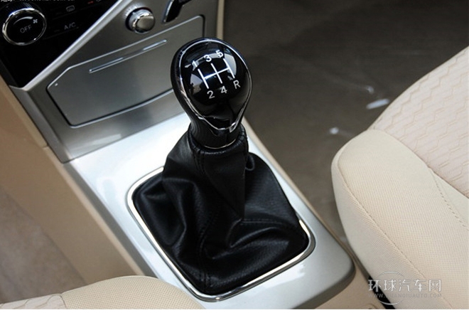 2013款 1.5L 手动舒适型