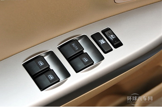 2013款 1.5L CVT舒适型