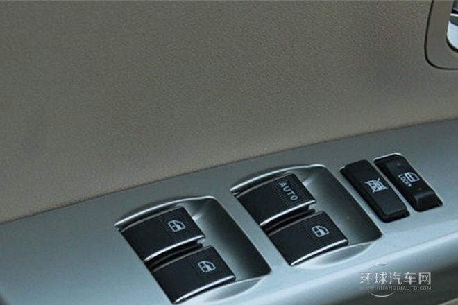 2013款 1.5L 手动豪华型
