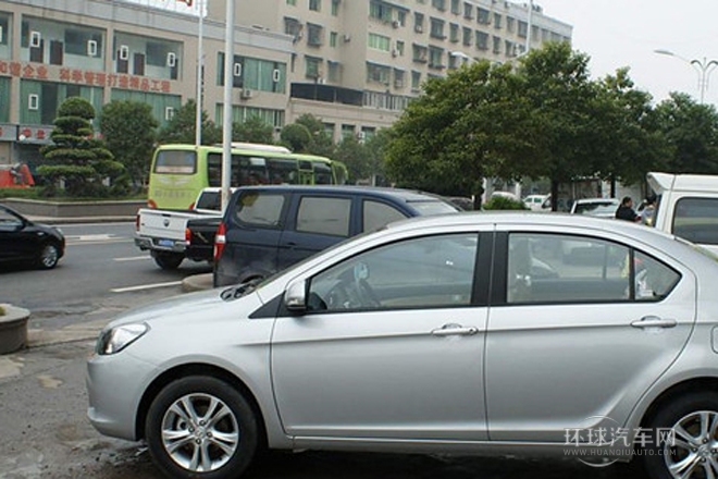 2013款 1.5L CVT豪华型