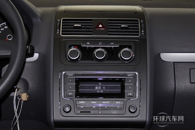 2015款 1.4T 手动舒适版5座