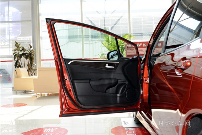 2014款 1.8L 自动舒适精英版 5座