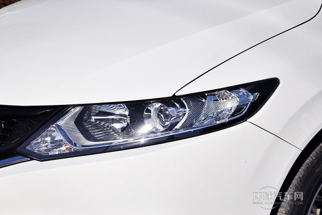 2014款 1.8L CVT豪华版 5座