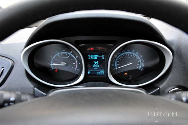 2015款 1.8T 自动两驱精英版