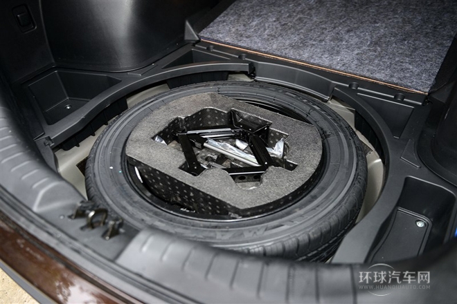 2015款 1.8T 自动两驱至尊版