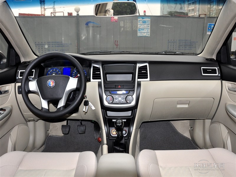 2014款 1.5L 手动超越型