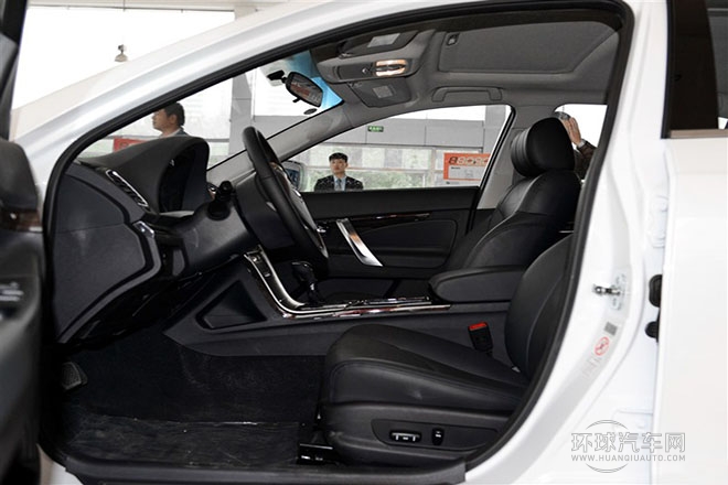 2014款 1.8T 自动尊贵周年版 国IV