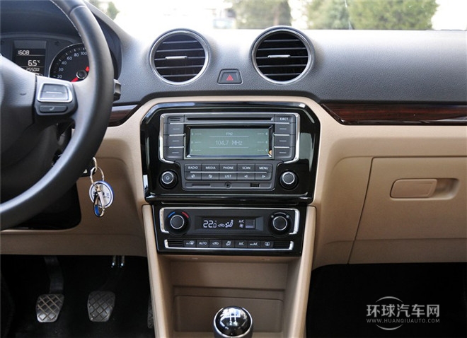 2015款 1.6L 手动豪华型