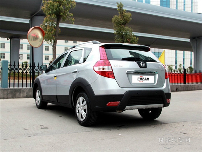 2014款 CROSS 1.5L 手动智驱尊逸型